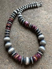Load image into Gallery viewer, Sterling Silver Graduated Purple Spiny Oyster W Pearls Saucer Bead Necklace. 18”