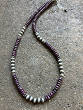 Load image into Gallery viewer, Sterling Silver Purple Spiny Oyster with Pearls Bead Necklace. 18 inch