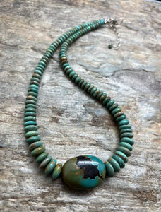 Sterling Silver Graduated Green Turquoise Bead Necklace. 18 inch