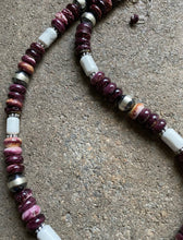 Load image into Gallery viewer, Sterling Silver Purple Spiny Oyster W Turquoise Bead Necklace. 18.5 inch