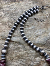 Load image into Gallery viewer, Sterling Silver Purple Spiny Oyster with Navajo Pearls Bead Necklace. 18 inch
