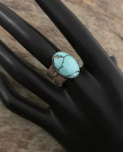 Load image into Gallery viewer, Vintage Old Pawn Sterling Silver Turquoise Ring. Size 7.5