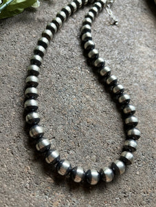 Sterling Silver 10mm Pearls Bead Necklace. 18 Inch