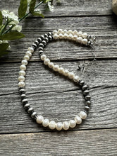 Load image into Gallery viewer, Sterling Silver Freshwater Pearls Bead Necklace. 18 inch