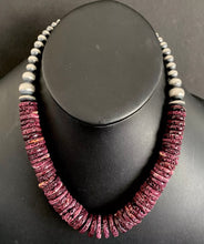 Load image into Gallery viewer, Sterling Silver Graduated Purple Spiny Oyster Bead Necklace 18”