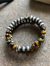 Load image into Gallery viewer, Sterling Silver Tiger’s Eye W Pearls Bead Wrap Spiral Bracelet. Free Size