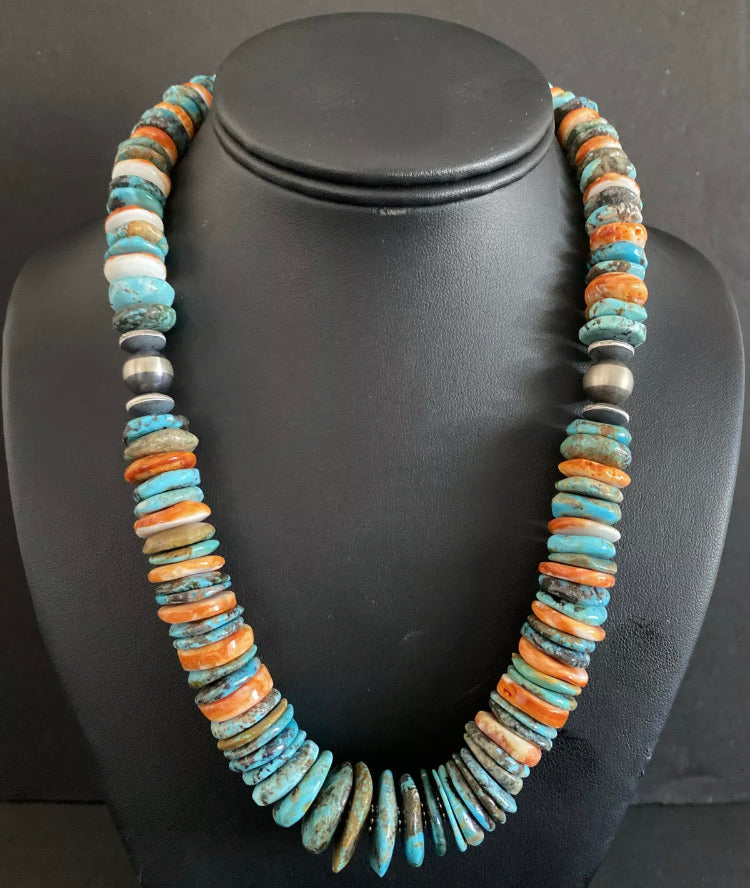 Sterling Silver Spiny Oyster W Turquoise Bead Necklace. 18.5 inch