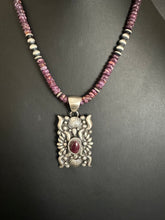 Load image into Gallery viewer, Navajo Sterling silver purple spiny oyster necklace pendant