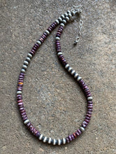 Load image into Gallery viewer, Sterling Silver Purple Spiny Oyster W Pearls Bead Necklace. 18 inch