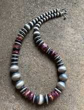 Load image into Gallery viewer, Sterling Silver Graduated Purple Spiny Oyster W Pearls Saucer Bead Necklace. 18”