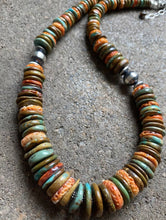 Load image into Gallery viewer, Sterling Silver Graduated Spiny Oyster Green Turquoise Bead Necklace. 18 inch