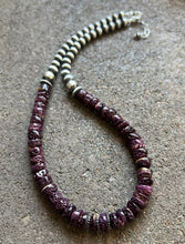 Load image into Gallery viewer, Sterling Silver Purple Spiny Oyster W Pearls Bead Necklace. 18 inch