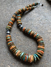 Load image into Gallery viewer, Sterling Silver Graduated Spiny Oyster Green Turquoise Bead Necklace. 18 inch