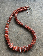 Load image into Gallery viewer, Sterling Silver Spiny Oyster Bead Necklace. 18 inch