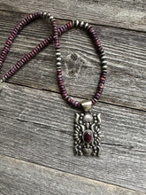 Load image into Gallery viewer, Navajo Sterling silver purple spiny oyster necklace pendant