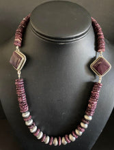 Load image into Gallery viewer, Sterling silver purple spiny oyster necklace
