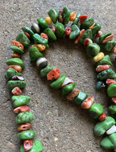 Load image into Gallery viewer, Sterling Silver Green Turquoise Spiny Oyster Bead Necklace. 20 inch