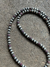 Load image into Gallery viewer, Sterling Silver Purple Spiny Oyster W 6mm Pearls Bead Necklace. 24 inch