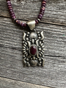 Navajo Sterling silver purple spiny oyster necklace pendant